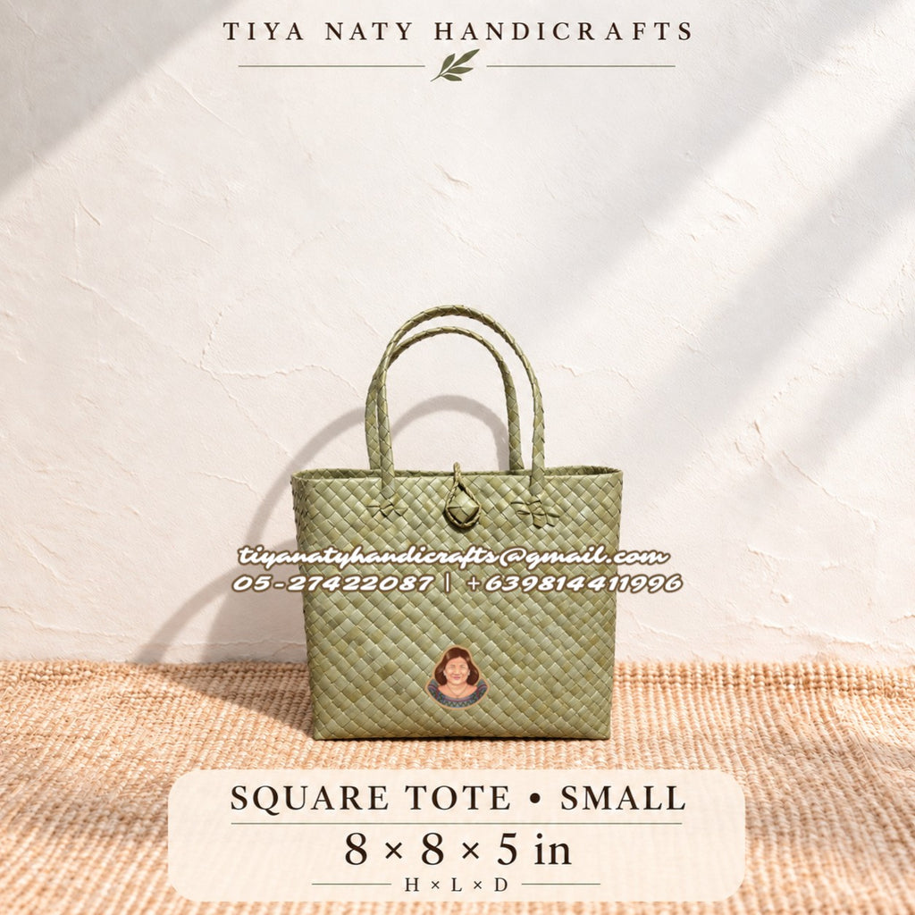 Handwoven Bayong Tote with buckle (10pcs minimum order)